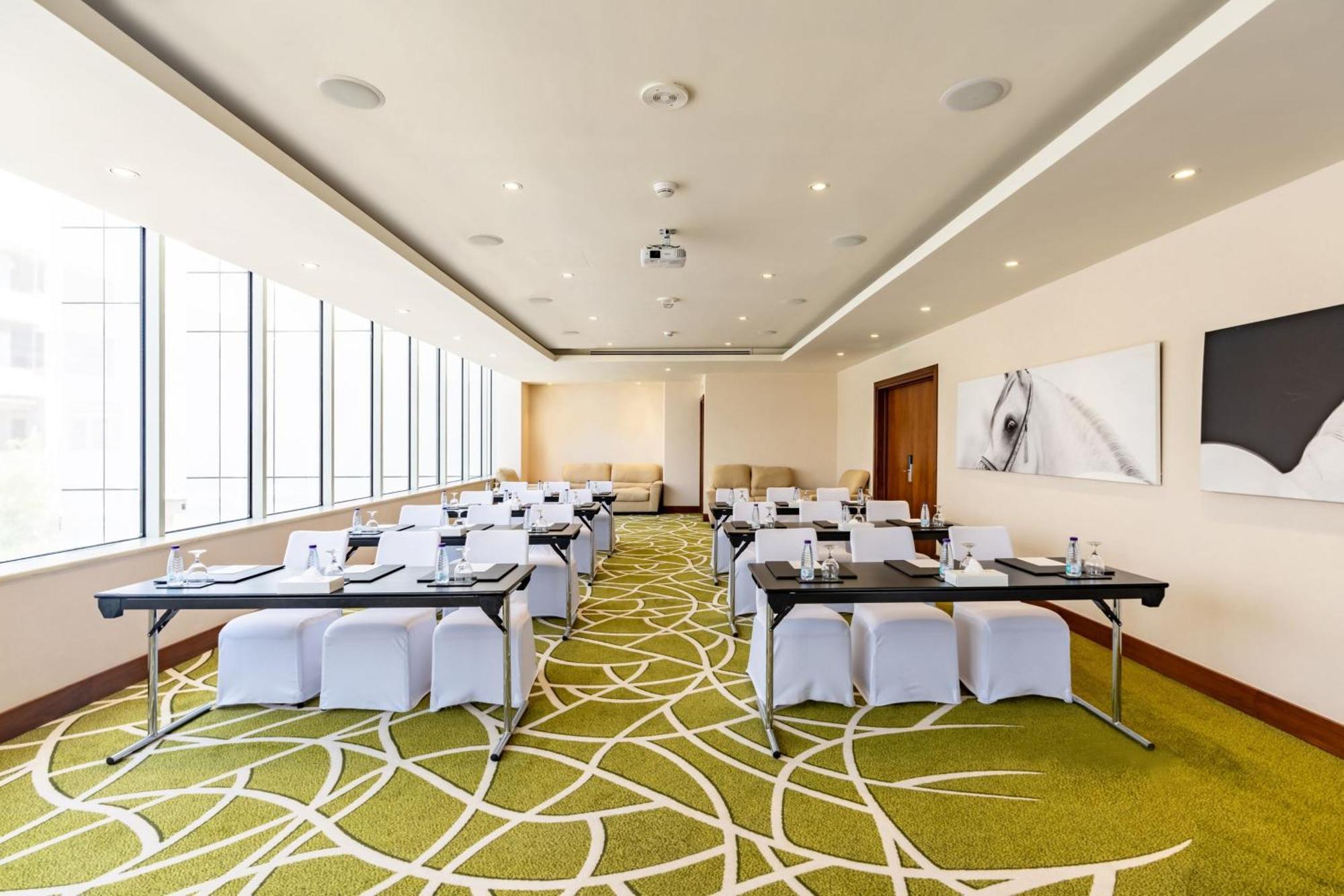 Courtyard By Marriott Riyadh Olaya Kültér fotó